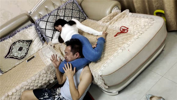 图片[3]_牛仔裤坐脸腿绞杀_绳缚吧