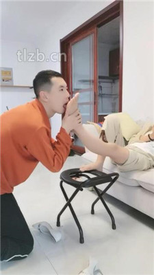 图片[9]_【凌儿女神】舔脏鞋底裸足/物化脚垫/骑马_绳缚吧