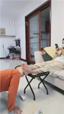 图片[10]_【凌儿女神】舔脏鞋底裸足/物化脚垫/骑马_绳缚吧