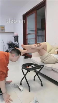 图片[13]_【凌儿女神】舔脏鞋底裸足/物化脚垫/骑马_绳缚吧