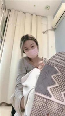 【时颜】坐脸窒息/舔超脏小白鞋/裸足白袜辱_绳缚吧