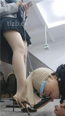 图片[14]-爱可呀】大学教室调母畜-舔长靴高跟/转胯/吃丝袜-绳艺资源网
