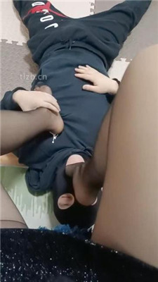 图片[13]-平凡】训练狗舌-舔高跟黑丝内裤-绳艺资源网
