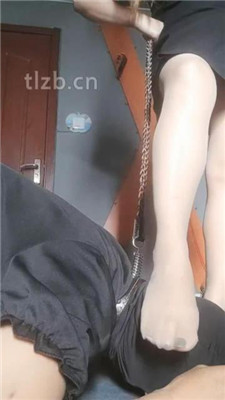 图片[4]-东营天香百合】高跟灰丝踩狗头/狗链拴狗/嘴叼鞋/虐乳-绳艺资源网