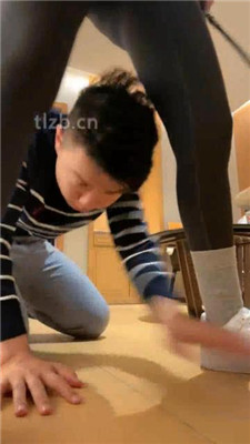 图片[4]-你的美女祖宗】臣服脚下的狗-绳艺资源网