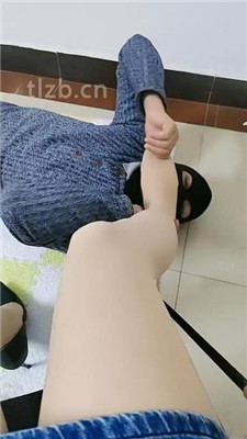 图片[6]-广东迪迪】家奴跪舔高跟丝袜美腿-绳艺资源网