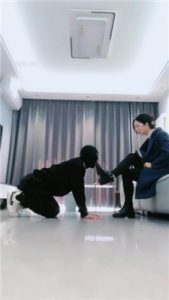【伊柔】运动后臭鞋白袜气味控制_绳缚吧