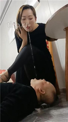 图片[8]-冷御女王】拖鞋抽耳光-浓痰赏赐-绳艺资源网