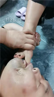 图片[14]-冷御女王】恶毒妻主裸足恋足舔-绳艺资源网