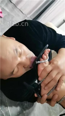 图片[15]-冷御女王】恶毒妻主裸足恋足舔-绳艺资源网