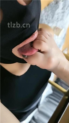 图片[11]-诗琪】桌底视角-裸足虐脚垫狗-绳艺资源网