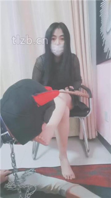 【五公主】强迫抖M舔原味裸足_绳缚吧