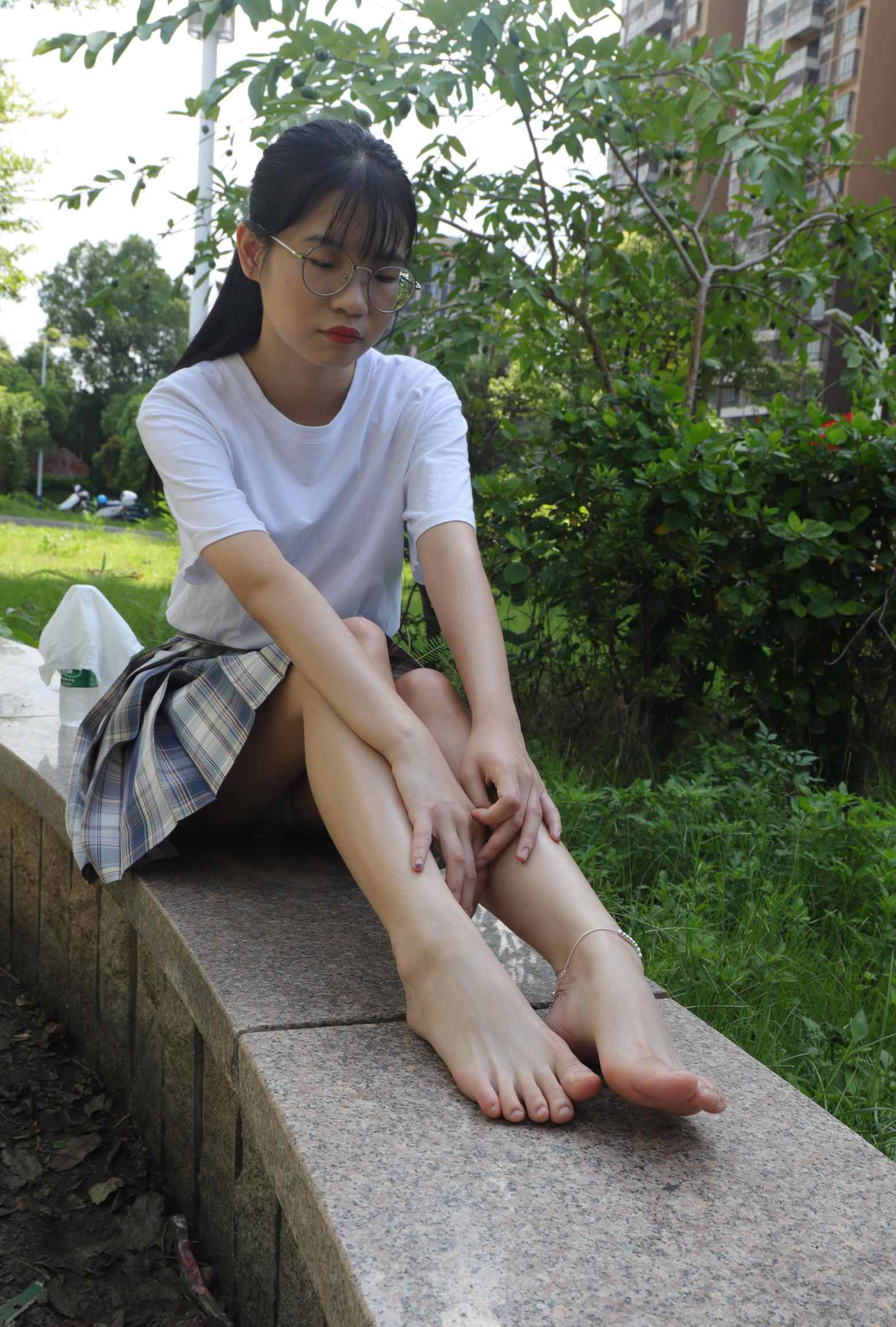 [Pary学生模拍]003大学生婉萍的雪白美脚_绳缚吧
