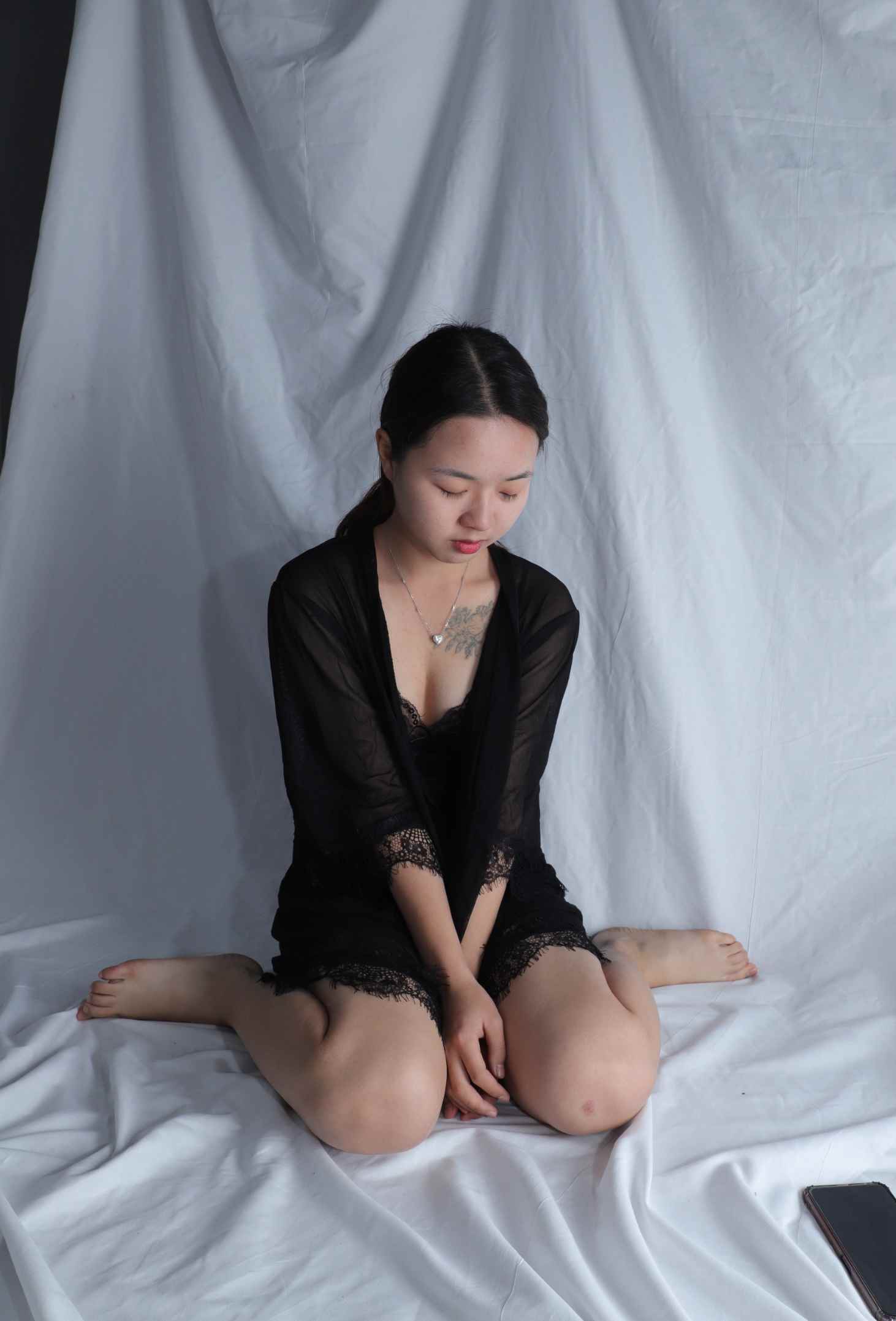 [Pary学生模拍]027淇淇穿上调情装秀美脚_绳缚吧
