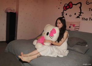 [Pary学生模拍]043大美女琪琪回归献上38码雪白大美脚_绳缚吧