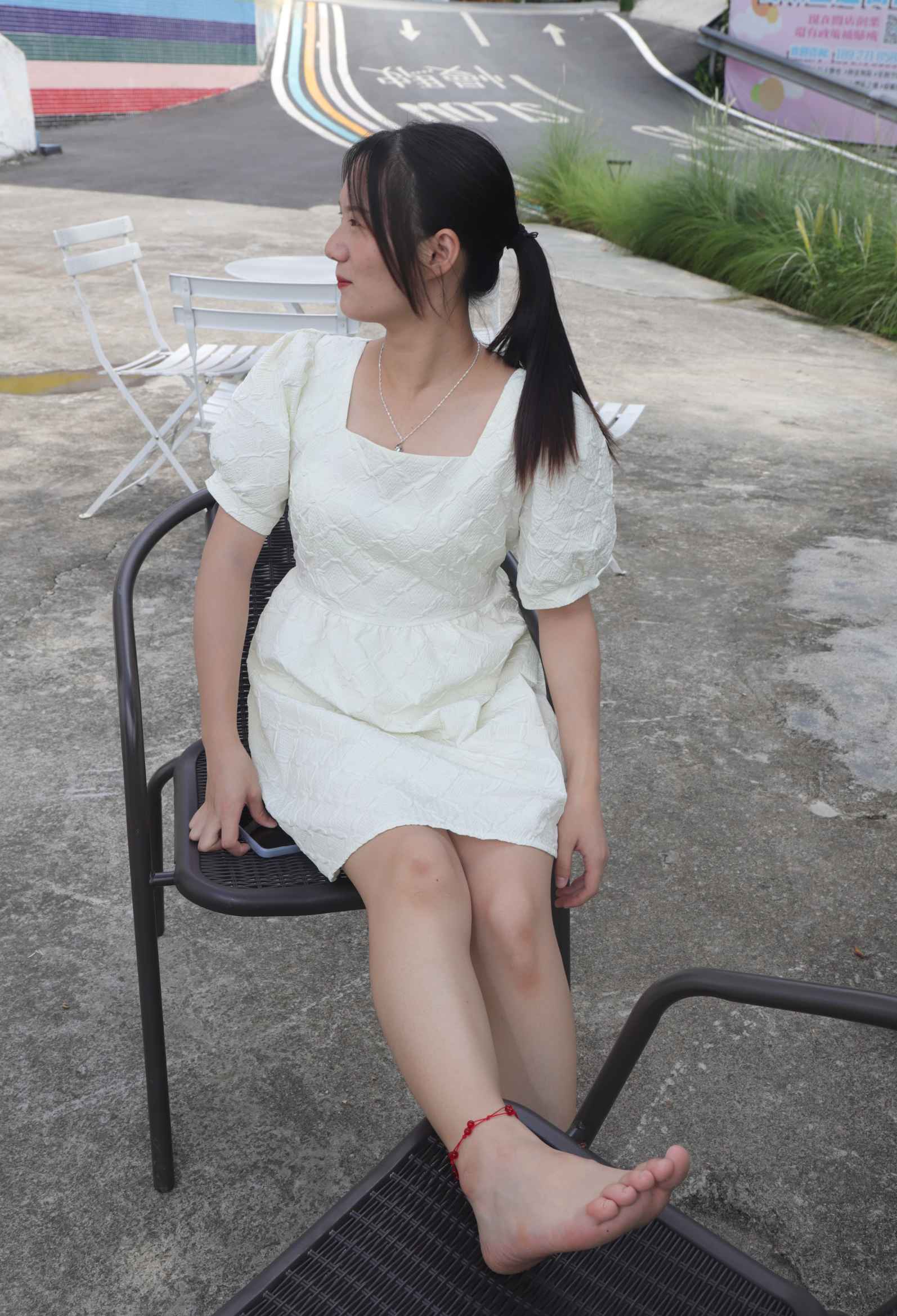 [Pary学生模拍]052有点害羞的小尹的37码超白嫩脚_绳缚吧