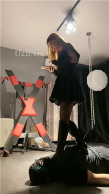 【领主老大】长靴-小白鞋-高跟全体重踩踏_绳缚吧