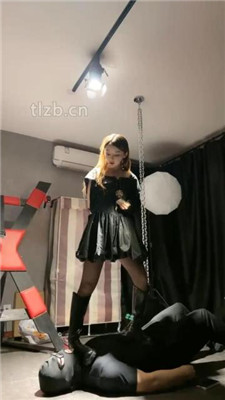 图片[2]_【领主老大】长靴-小白鞋-高跟全体重踩踏_绳缚吧