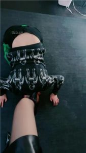 【靴嘉倪】惩罚偷鞋奴_绳缚吧