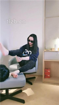 图片[6]_【羽神】跪舔超臭长靴白棉袜/吃脚皮臭脚踩脸_绳缚吧