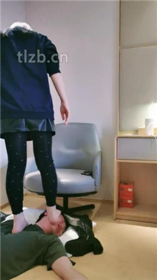 图片[16]_【羽神】跪舔超臭长靴白棉袜/吃脚皮臭脚踩脸_绳缚吧