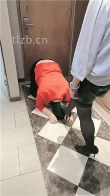 图片[2]_【心甜夫妻】跪镜子前羞辱/舔脏鞋/喝圣水/揪耳朵/转胯【完整版】_绳缚吧