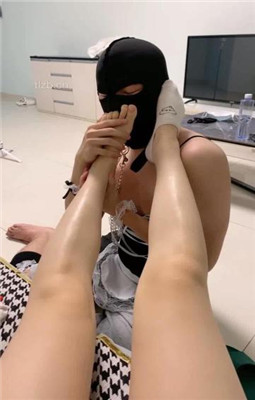 图片[10]_【甜味药丸】惩罚不听话的狗-耳光数据线打手心-骑马遛狗-虐乳_绳缚吧