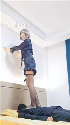 【沉鱼圣上】短靴黑丝踩脚垫/提档/虐乳/sp打手心_绳缚吧