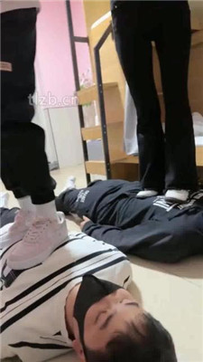 图片[6]_【尤物大大】女生寝室4主VS双奴带新人学妹入圈调_绳缚吧