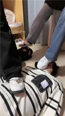 图片[7]_【尤物大大】女生寝室4主VS双奴带新人学妹入圈调_绳缚吧