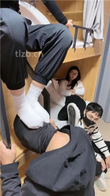 图片[20]_【尤物大大】女生寝室4主VS双奴带新人学妹入圈调_绳缚吧