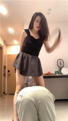 图片[16]_【小麦】胶带封嘴-长靴高跟踩虐-骑马-虐乳_绳缚吧