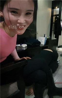 【孤傲女帝】长靴S-全体重踩踏-骑马转胯-喝圣水-耳光_绳缚吧