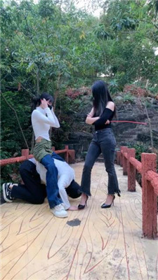 图片[2]_【美学】双S-女神户外遛狗-绑树上酷刑惩治【双视角版】_绳缚吧