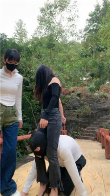 图片[8]_【美学】双S-女神户外遛狗-绑树上酷刑惩治【双视角版】_绳缚吧