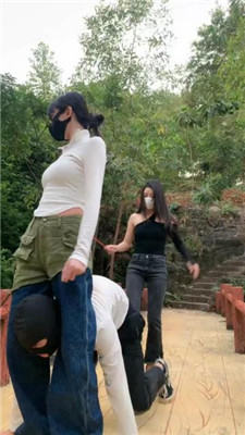 图片[9]_【美学】双S-女神户外遛狗-绑树上酷刑惩治【双视角版】_绳缚吧