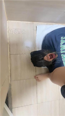 图片[15]_【叶娘】黑丝脚深喉/跪舔脏鞋底/耳光_绳缚吧