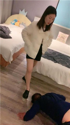 图片[13]-小雅老师】强制吸香水/喝圣水/舔脏鞋底/踹狗头/耳光-绳艺资源网