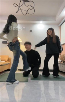 图片[5]-尤物大大】双S-骑马骑脖/全体重踩踏/跪舔鞋袜脚/坐脸窒息-绳艺资源网