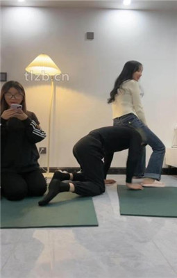 图片[20]-尤物大大】双S-骑马骑脖/全体重踩踏/跪舔鞋袜脚/坐脸窒息-绳艺资源网
