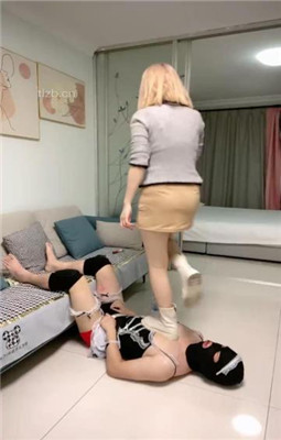 图片[9]-甜味药丸】变装狗偷原味被发现后-鞭打耳光内裤套头-绳艺资源网