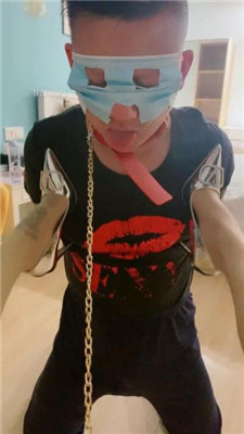 图片[11]-不知名美女】银色高跟-碾压虐乳/坐垫吸臭/浓痰完整版】-绳艺资源网