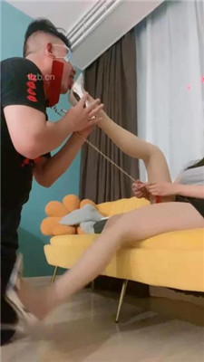 图片[18]-不知名美女】银色高跟-碾压虐乳/坐垫吸臭/浓痰完整版】-绳艺资源网