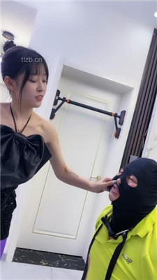 图片[6]-麋鹿银儿】双S-紫丝袜诱惑/骑马爬行/藤条抽/踩踏/揪耳朵插嘴-绳艺资源网