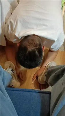 图片[3]-颜可大大】运动后原味白袜恋足调/圣水泡面-绳艺资源网
