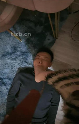 图片[10]-小蛇】吐口水/耳光抽/舔运动鞋白袜/吃烟头-绳艺资源网