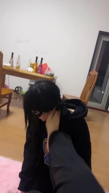 图片[13]-最浪女慕】强迫闺蜜舔脏鞋/耳光/掐脖完整版】-绳艺资源网