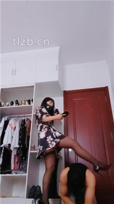 图片[7]-魅影女神】黑丝高跟踩虐锁久了的狗-绳艺资源网