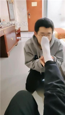 图片[2]-安安女王】男S-跪舔原味白袜脚-绳艺资源网