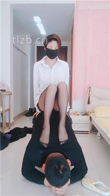 图片[8]-伯爵】转胯骑马/耳光 踩踏圈养奴-绳艺资源网